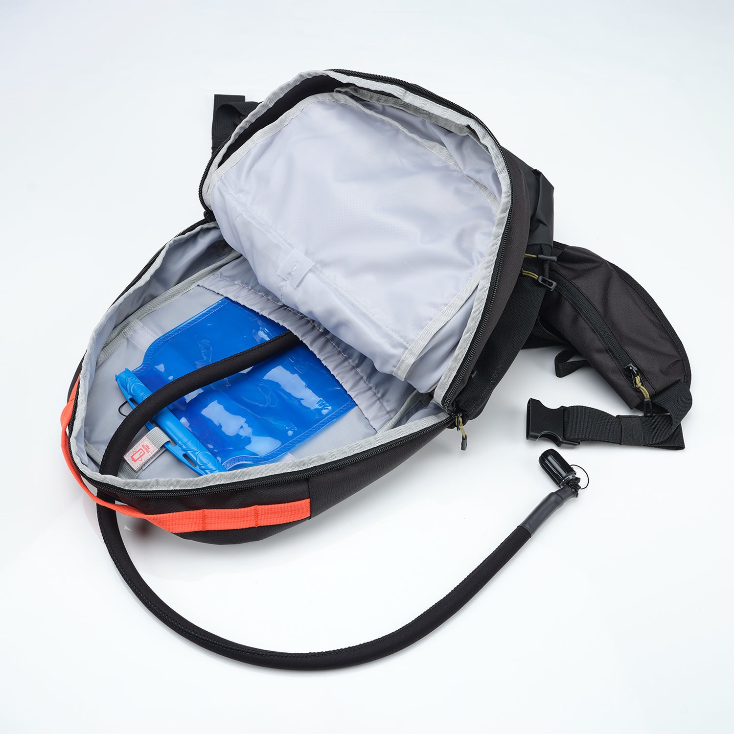 Caribee Urban Trek 38L Backpack main compartment and hydration sleeve