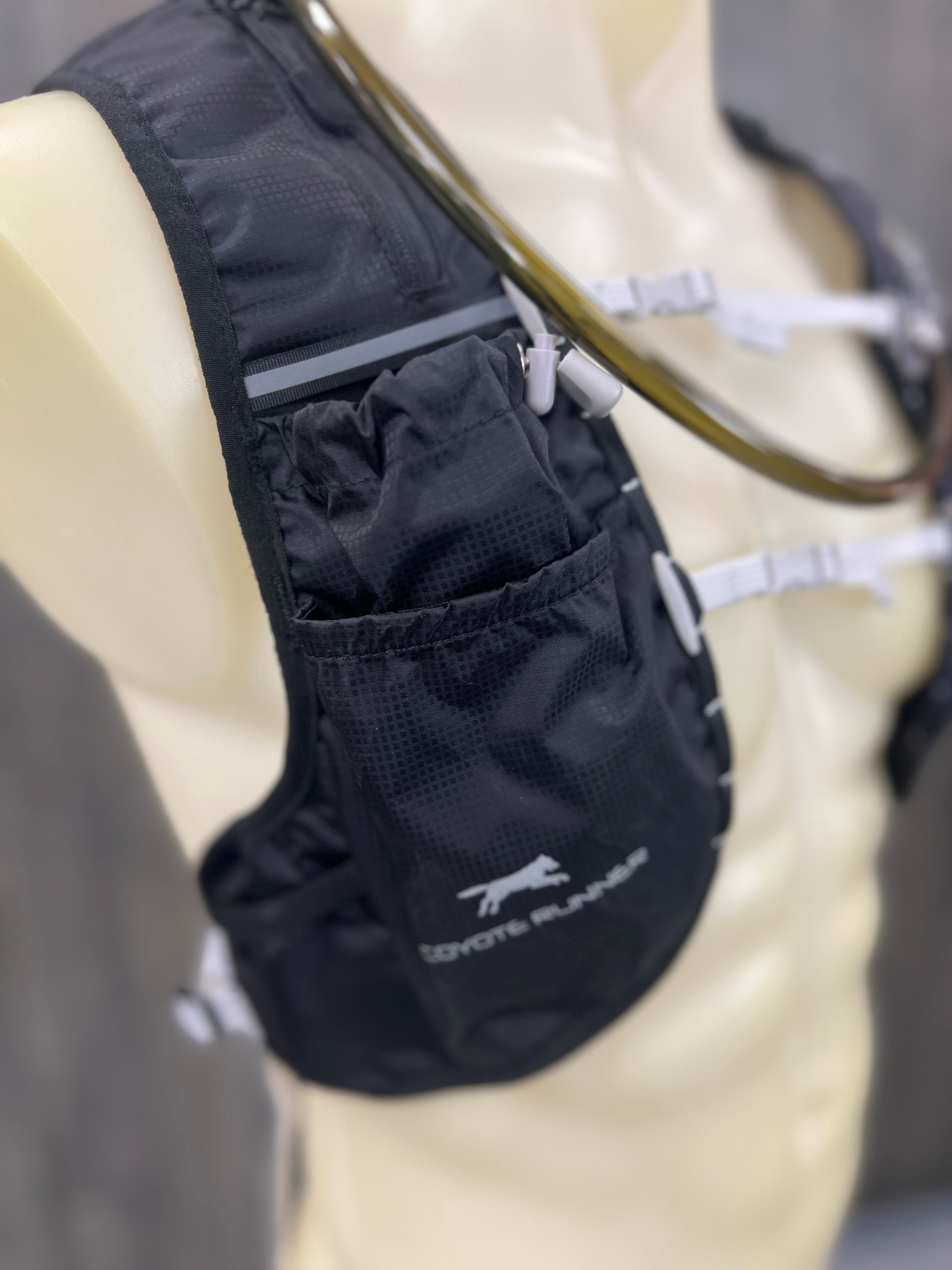 multiple pockets on hydration running vest