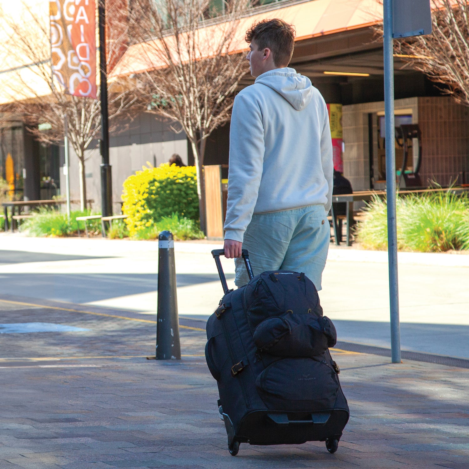 Sky Master 80L IV wheel travel pack